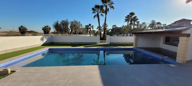 3 slaapkamer Villa te koop in Catral met zwembad - € 450.000 (Ref: 7364772)