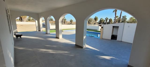 3 slaapkamer Villa te koop in Catral met zwembad - € 450.000 (Ref: 7364772)