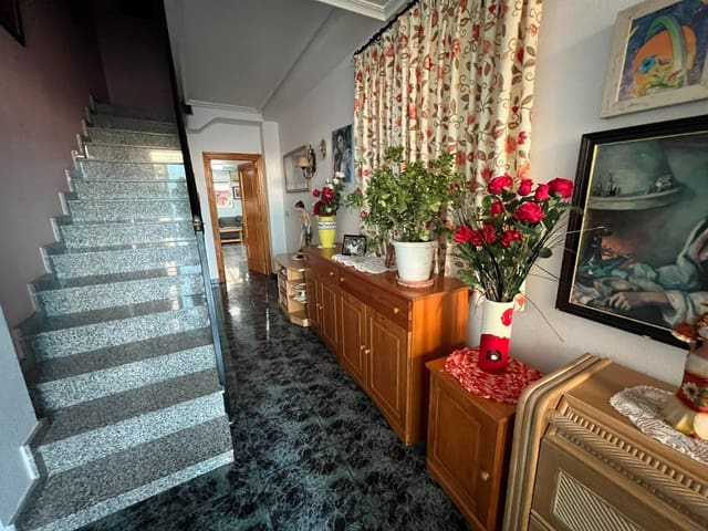 4 slaapkamer Huis te koop in Formentera del Segura met garage - € 228.000 (Ref: 7941005)