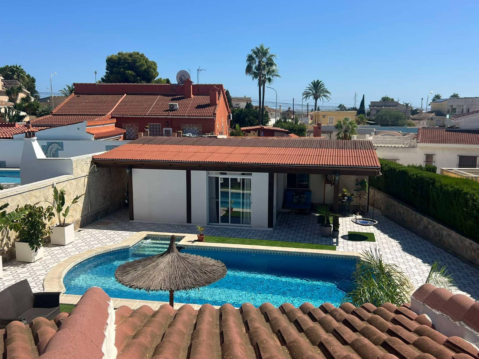 4 bedroom Villa for sale in Ciudad Quesada with pool garage - € 549,500 (Ref: 8510471)