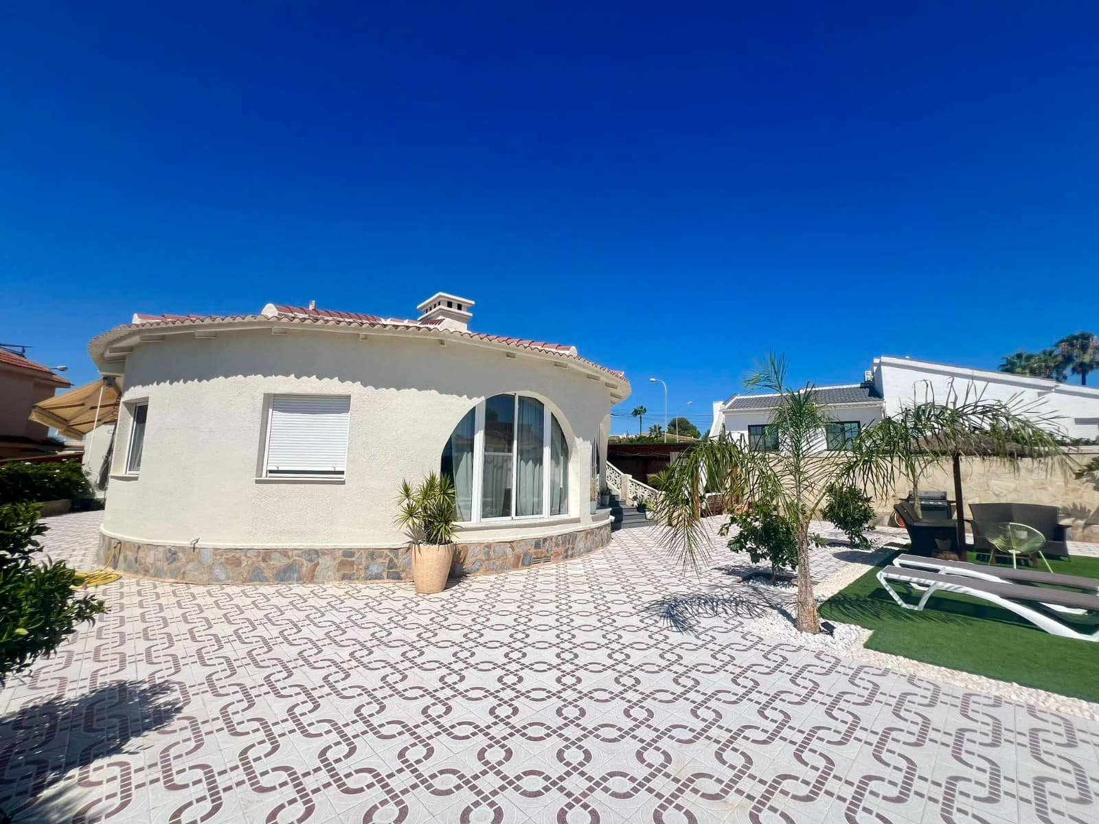 4 bedroom Villa for sale in Ciudad Quesada with pool garage - € 549,500 (Ref: 8510471)