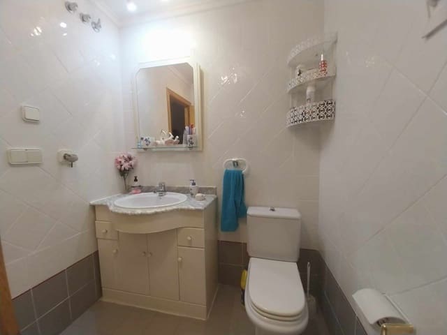 2 Zimmer Apartment zu verkaufen in La Mata, Torrevieja - 165.000 € (Ref: 8938001)