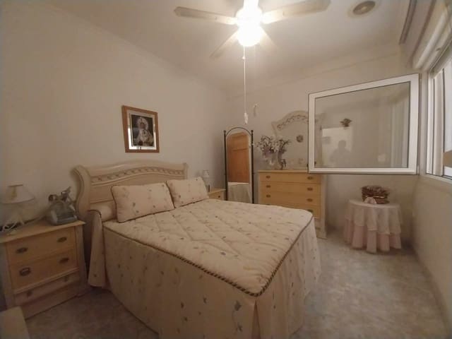 2 Zimmer Apartment zu verkaufen in La Mata, Torrevieja - 165.000 € (Ref: 8938001)