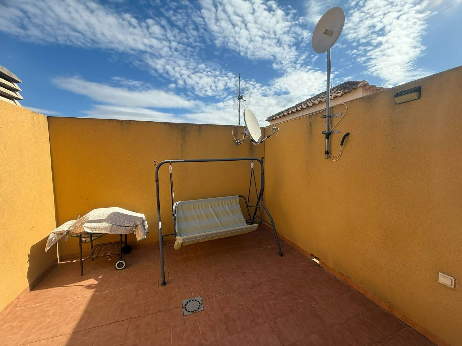 2 soverom Leilighet til salgs i Daya Nueva med svømmebasseng - € 119 500 (Ref: 8969414)