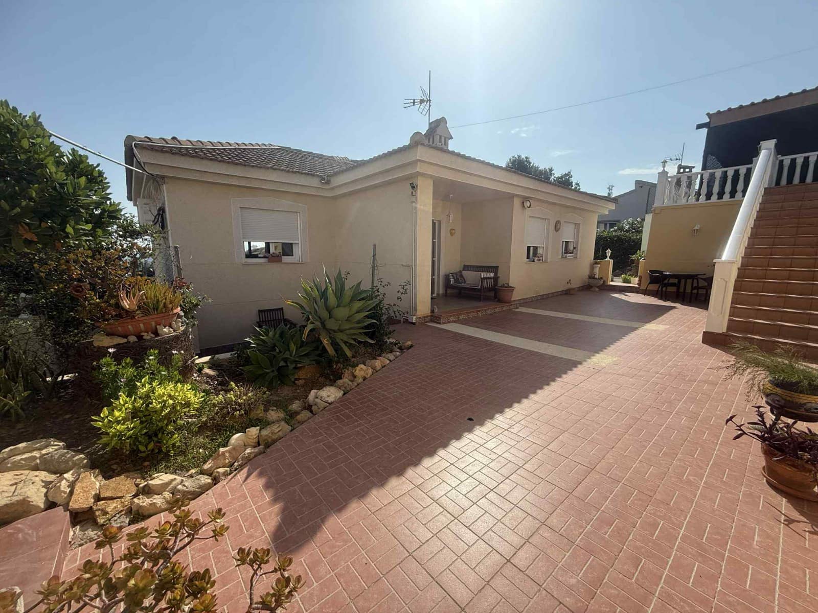 3 bedroom Villa for sale in Almoradi with pool - € 599,990 (Ref: 9074533)