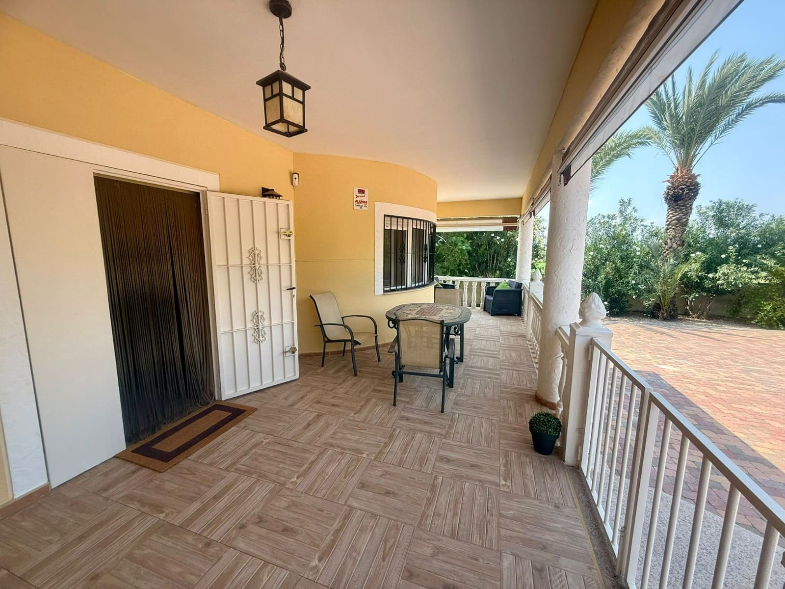 3 soveværelse Finca/Landehus til salg i Catral med swimmingpool - € 375.000 (Ref: 9187441)