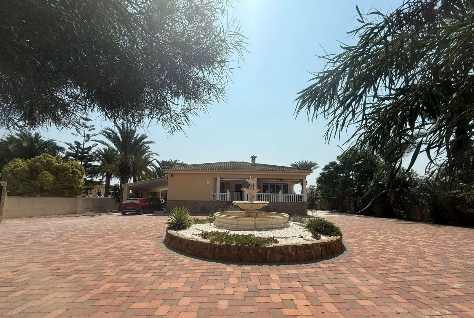 3 soveværelse Finca/Landehus til salg i Catral med swimmingpool - € 375.000 (Ref: 9187441)