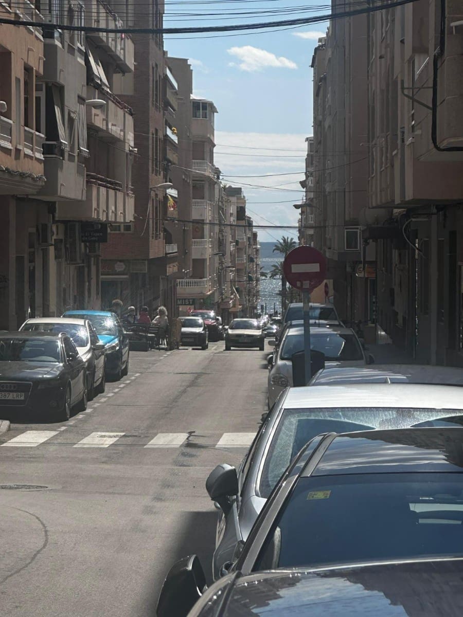 3 Zimmer Apartment zu verkaufen in Torrevieja - 176.990 € (Ref: 9444700)