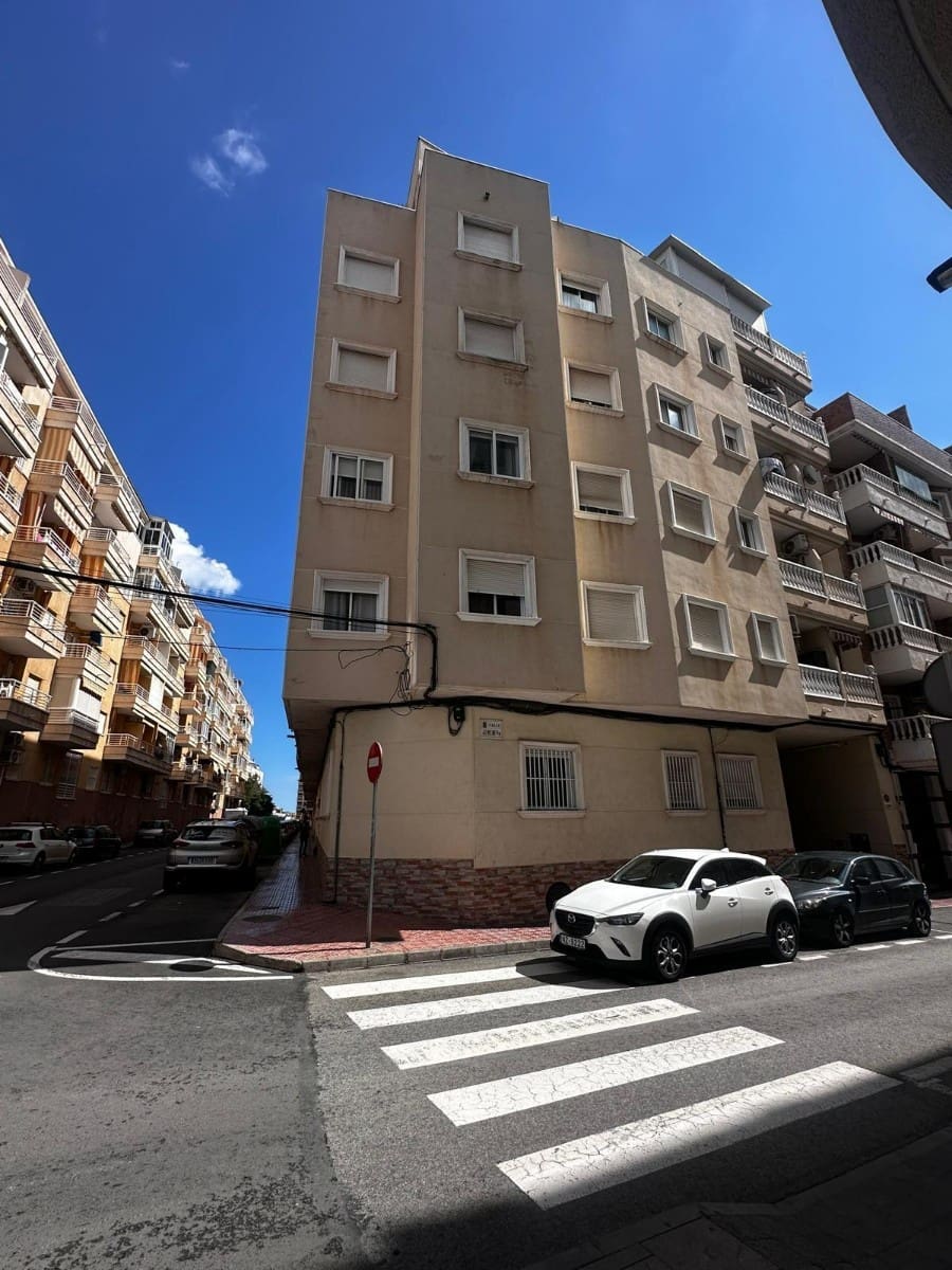 3 Zimmer Apartment zu verkaufen in Torrevieja - 176.990 € (Ref: 9444700)