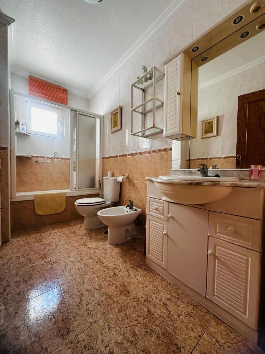 3 Zimmer Apartment zu verkaufen in Torrevieja - 176.990 € (Ref: 9444700)