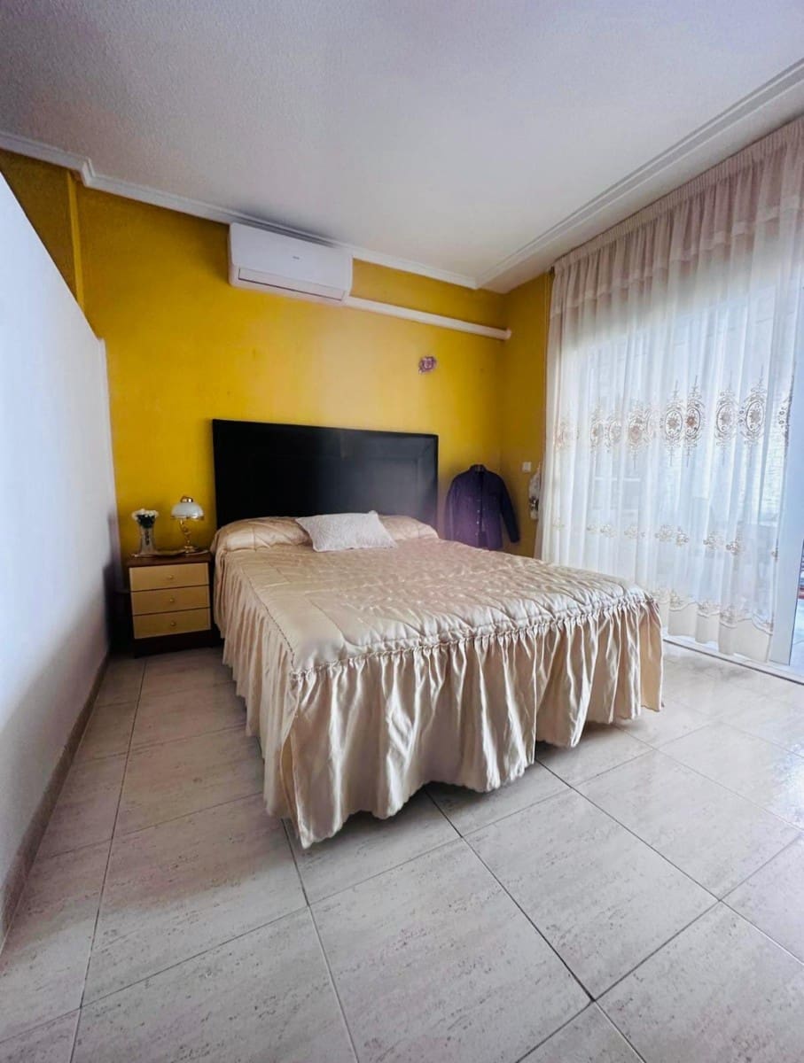 Studio til salg i Torrevieja - € 89.900 (Ref: 9444703)