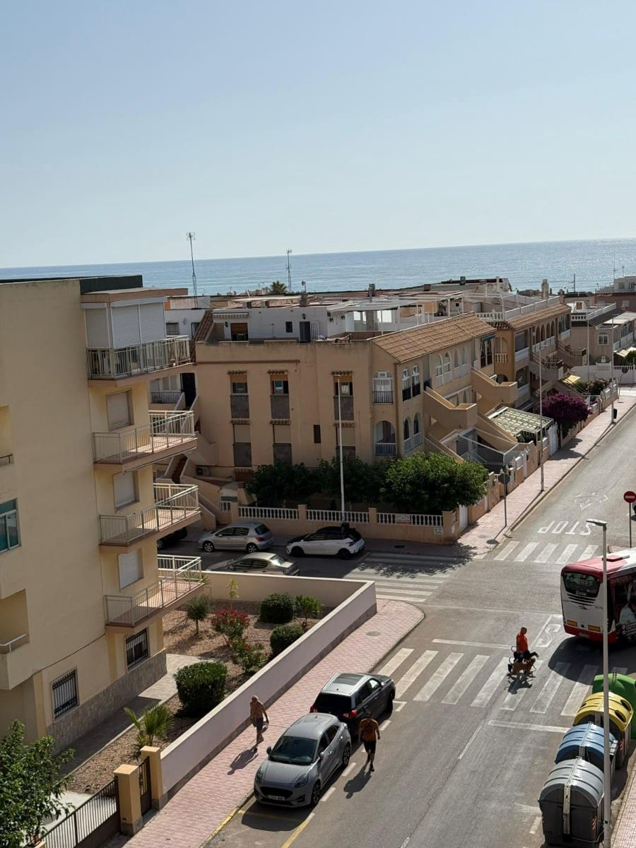 Apartamento de 2 habitaciones en La Mata en venta con piscina - 219.000 € (Ref: 9444708)