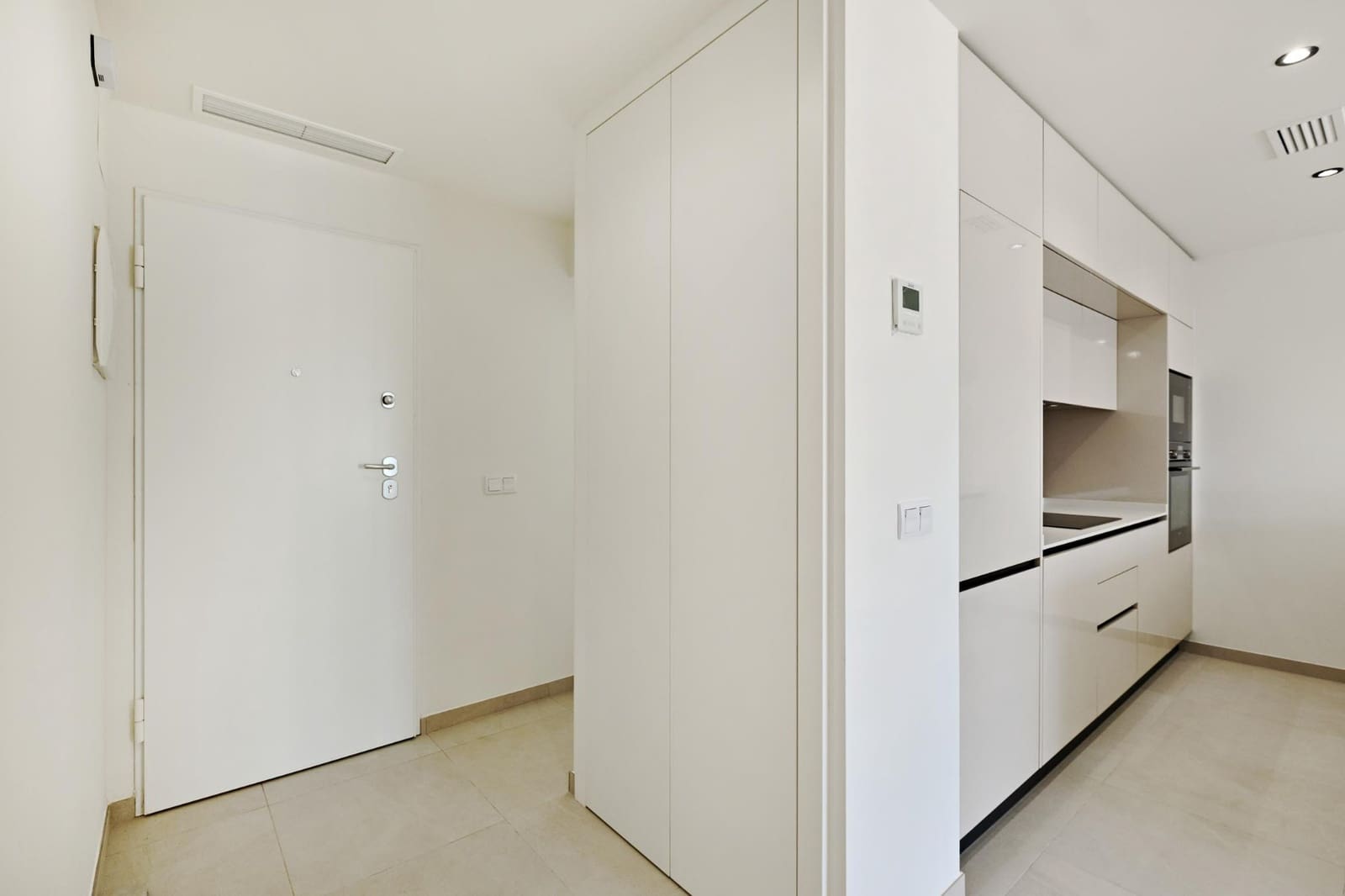 2 soverom Leilighet til salgs i La Veleta med svømmebasseng - € 370 000 (Ref: 9444709)