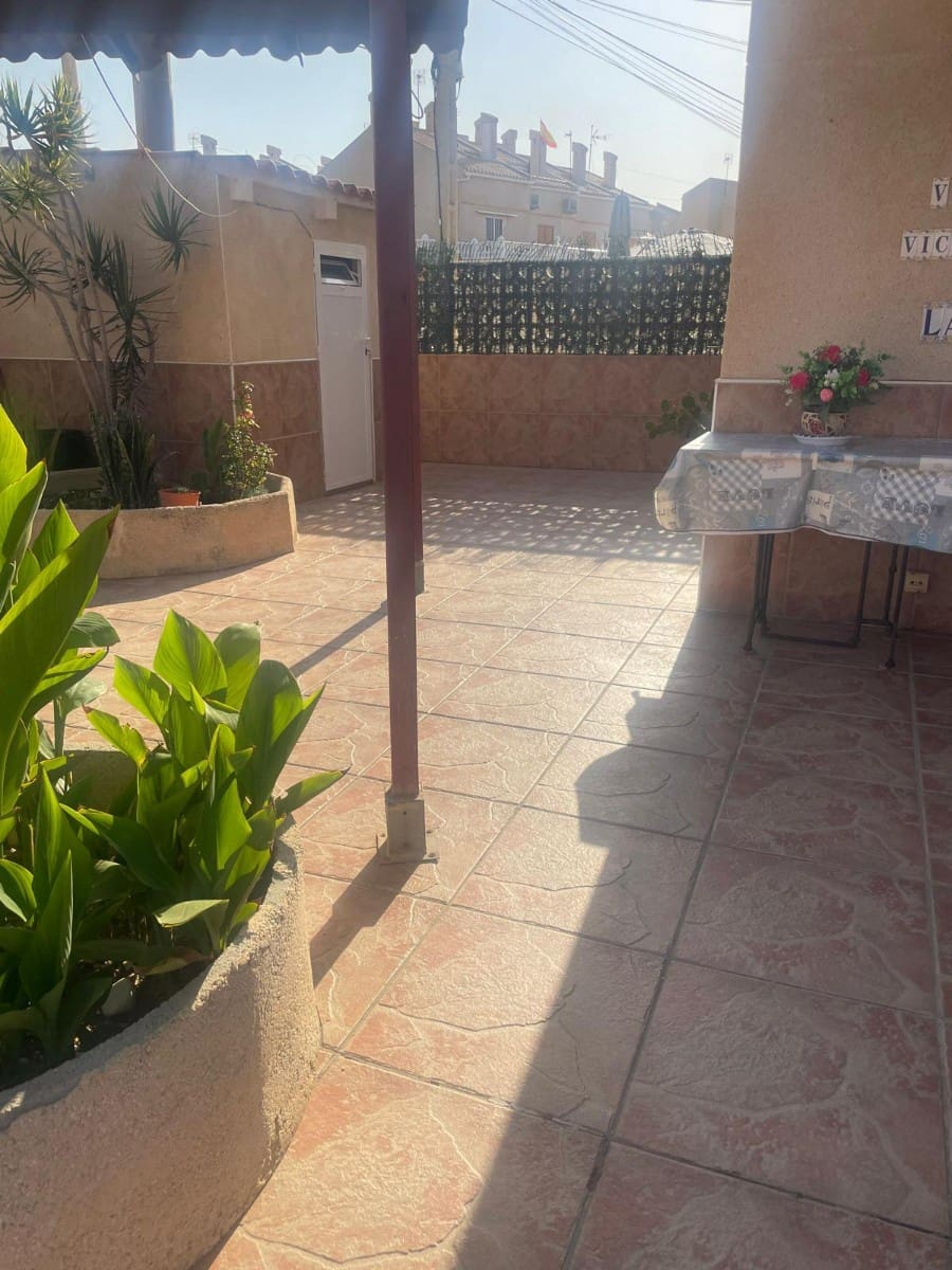 5 chambre Maison de Ville à vendre à Torrevieja avec piscine garage - 315 000 € (Ref: 9444711)