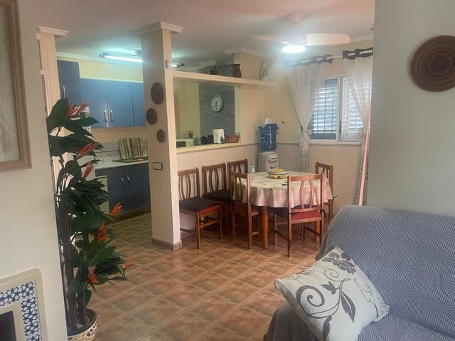 5 chambre Maison de Ville à vendre à Torrevieja avec piscine garage - 315 000 € (Ref: 9444711)