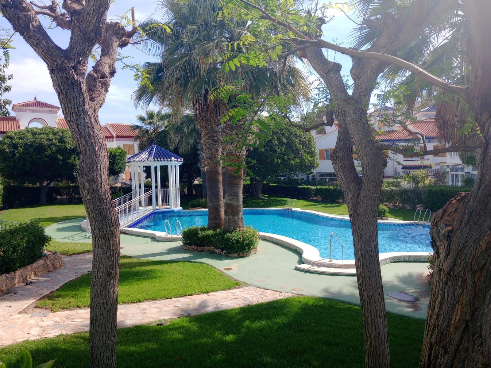 4 Zimmer Apartment zu verkaufen in La Mata mit Pool Garage - 309.000 € (Ref: 9444713)