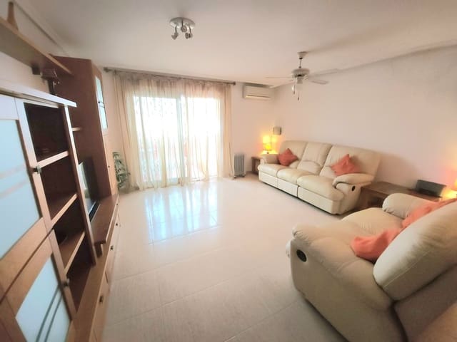 3 slaapkamer Penthouse te koop in Almoradí met zwembad - € 135.000 (Ref: 9444718)