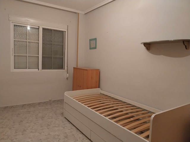 2 Zimmer Apartment zu verkaufen in La Mata, Torrevieja mit Pool - 147.000 € (Ref: 9444735)