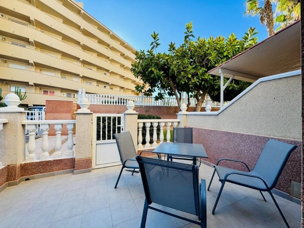 2 Zimmer Apartment zu verkaufen in La Mata mit Pool - 195.000 € (Ref: 9444736)