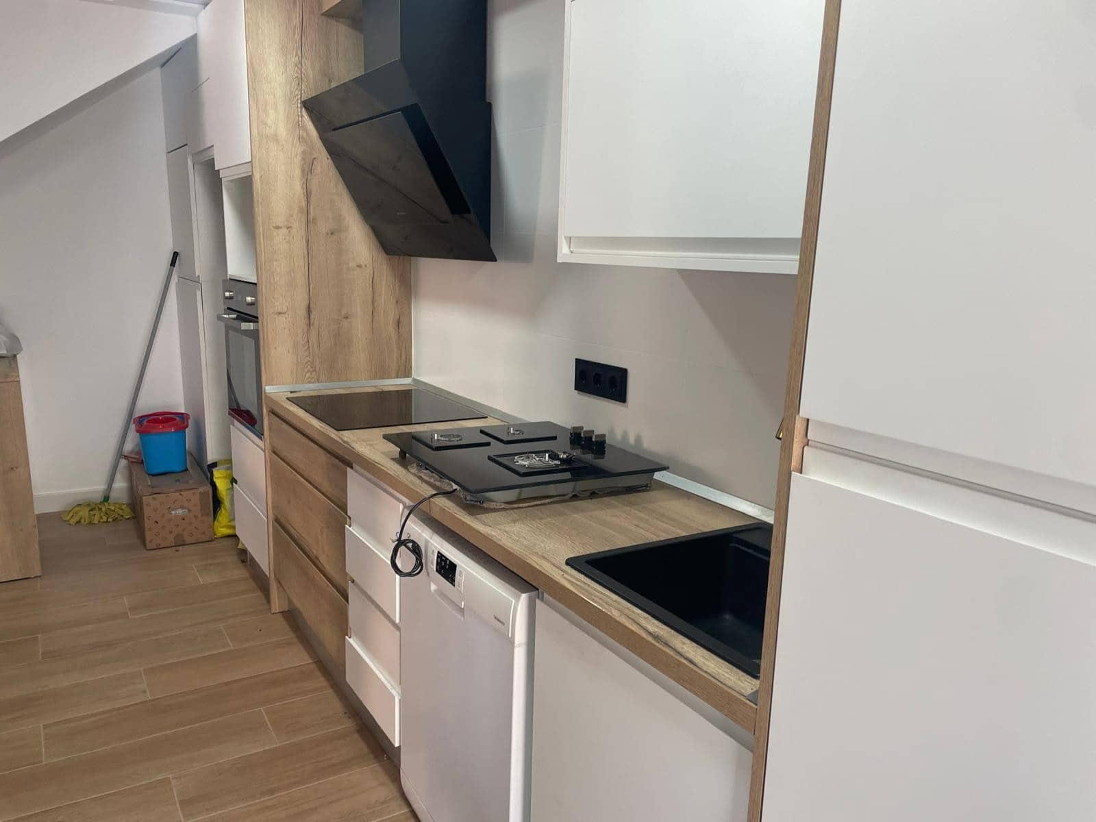 3 soverom Kjedet enebolig til salgs i Almoradi med svømmebasseng - € 185 000 (Ref: 9444739)