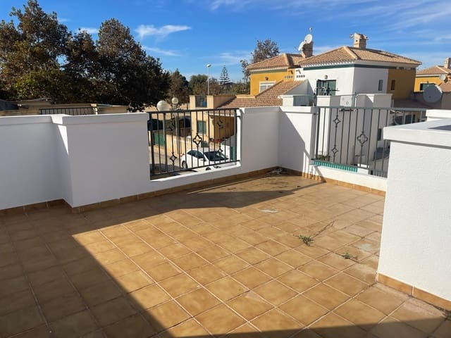 3 soverom Kjedet enebolig til salgs i Almoradí med svømmebasseng - € 185 000 (Ref: 9444739)