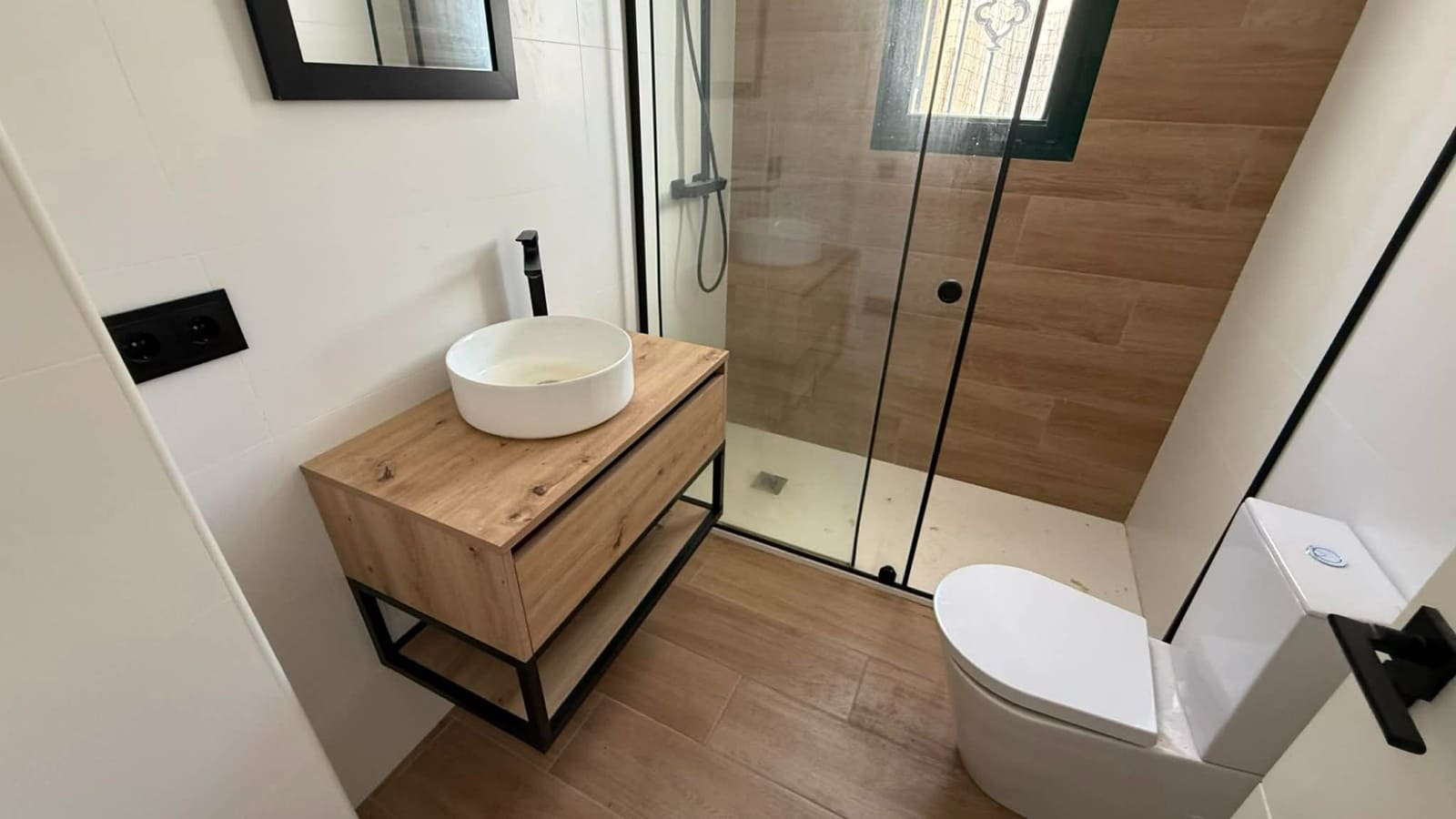 3 bedroom Semi-detached Villa for sale in Almoradi with pool - € 185,000 (Ref: 9444739)