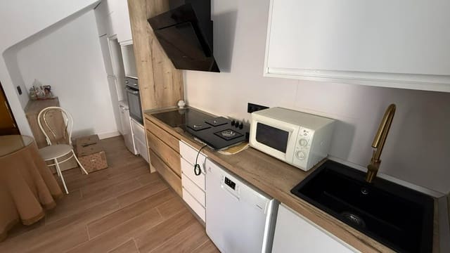 3 bedroom Semi-detached Villa for sale in Almoradí with pool - € 185,000 (Ref: 9444739)