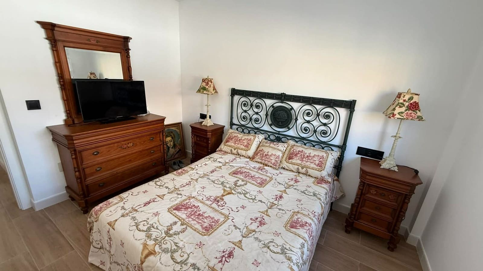 3 bedroom Semi-detached Villa for sale in Almoradi with pool - € 185,000 (Ref: 9444739)