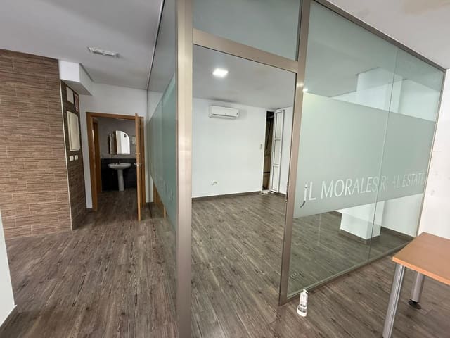 Commercial for sale in Almoradí - € 220,000 (Ref: 9465912)