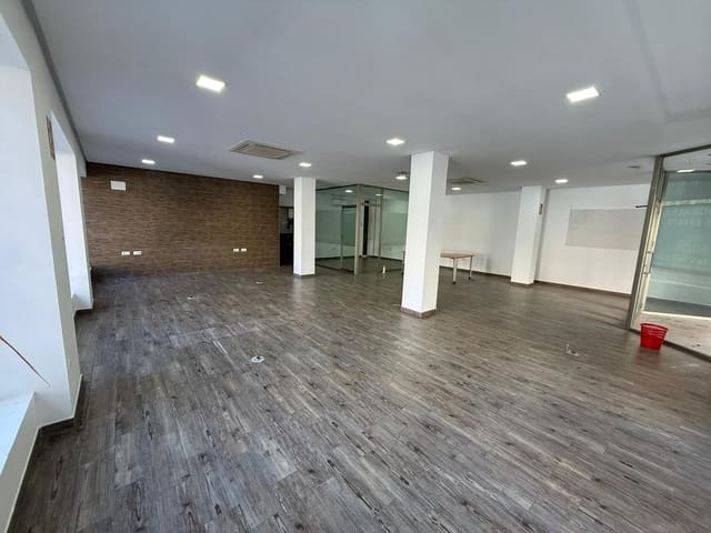 Commercial for sale in Almoradí - € 220,000 (Ref: 9465912)
