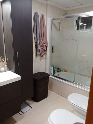 4 quarto Casa em Banda para venda em Almoradí com garagem - 210 000 € (Ref: 9562550)