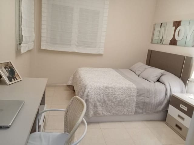 4 quarto Casa em Banda para venda em Almoradí com garagem - 210 000 € (Ref: 9562550)