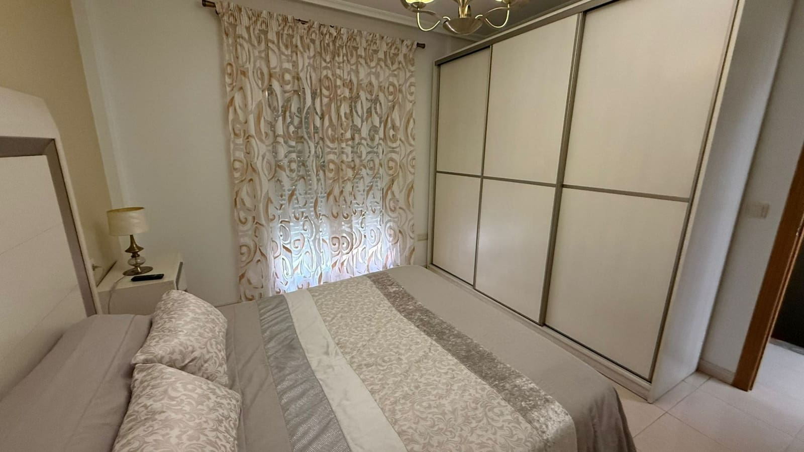 4 bedroom Townhouse for sale in Almoradi with garage - € 210,000 (Ref: 9562550)