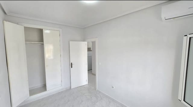 1 quarto Apartamento para venda em La Mata, Torrevieja com piscina - 145 000 € (Ref: 9569407)