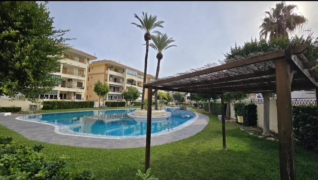 1 quarto Apartamento para venda em La Mata com piscina - 145 000 € (Ref: 9569407)
