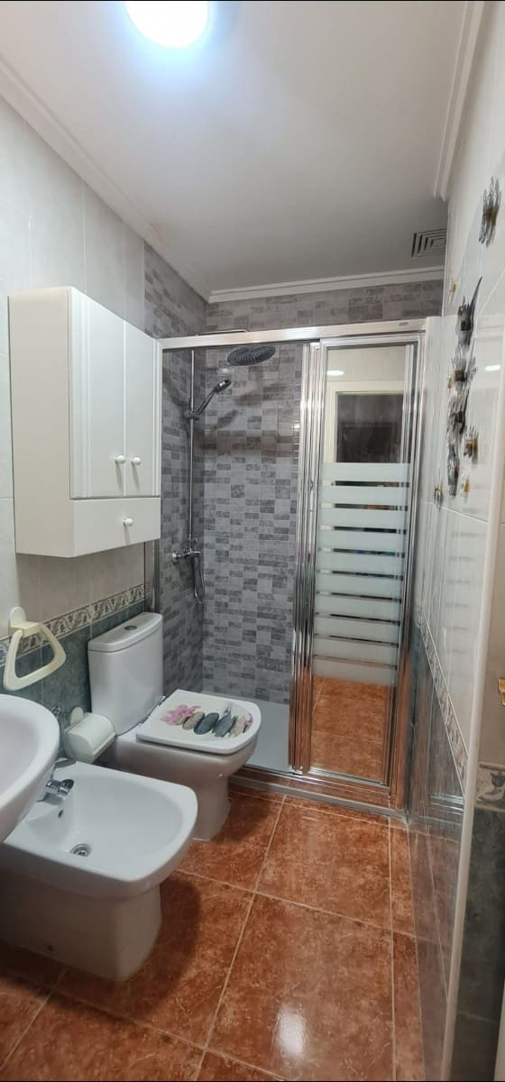 3 makuuhuone Kattohuoneisto myytävänä paikassa Torrevieja - 245 000 € (Ref: 9587916)