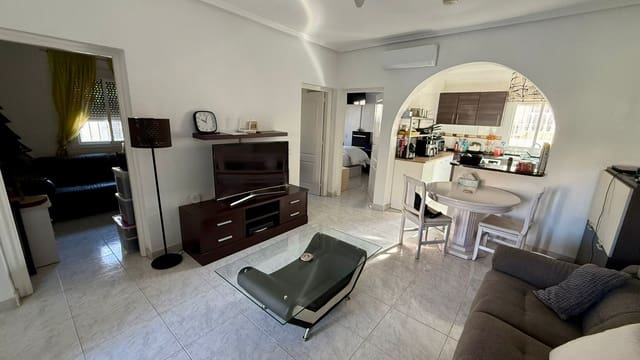3 slaapkamer Halfvrijstaande villa te koop in Ciudad Quesada, Rojales met zwembad - € 245.000 (Ref: 9684239)