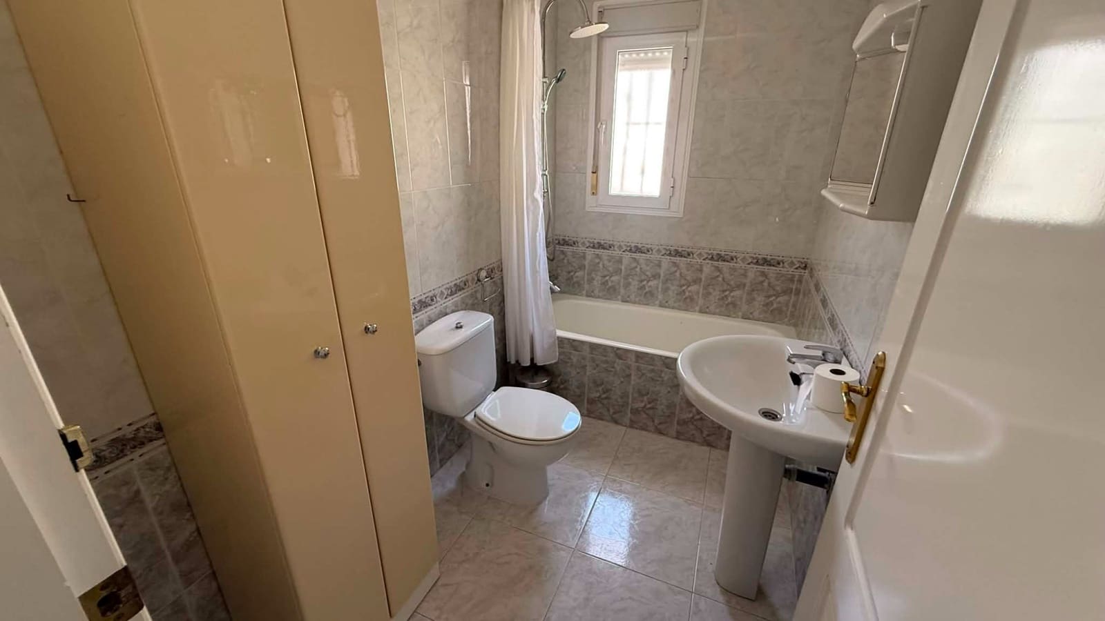 3 chambre Villa/Maison Semi-Mitoyenne à vendre à Ciudad Quesada avec piscine - 245 000 € (Ref: 9684239)
