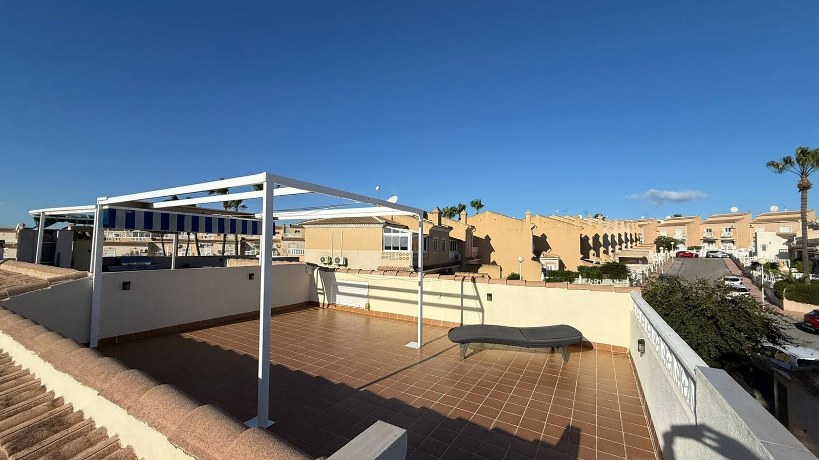 Pareado de 3 habitaciones en Ciudad Quesada en venta con piscina - 245.000 € (Ref: 9691623)