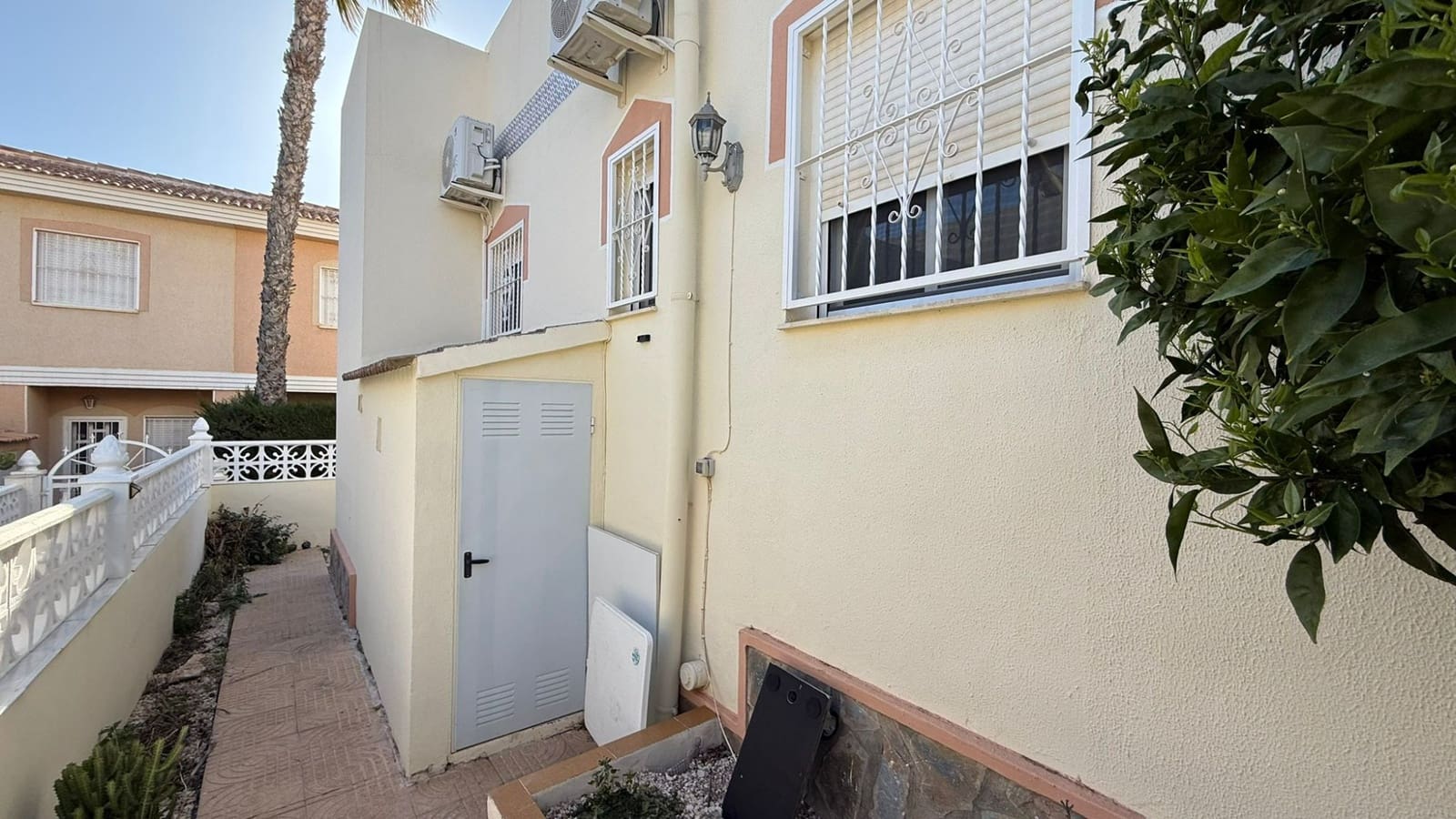 Pareado de 3 habitaciones en Ciudad Quesada en venta con piscina - 245.000 € (Ref: 9691623)