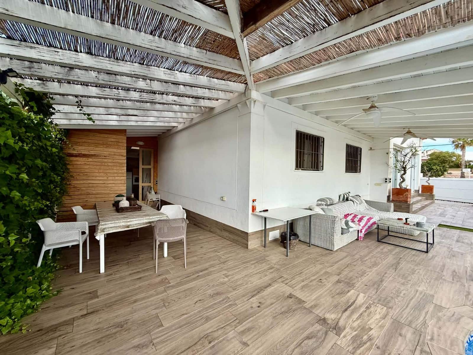 3 Zimmer Villa zu verkaufen in San Fulgencio mit Pool - 495.000 € (Ref: 9802792)
