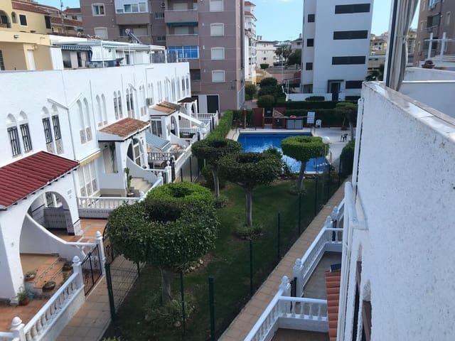 3 camera da letto Villetta Bifamiliare in vendita in La Mata, Torrevieja con piscina garage - 224.900 € (Rif: 9834019)