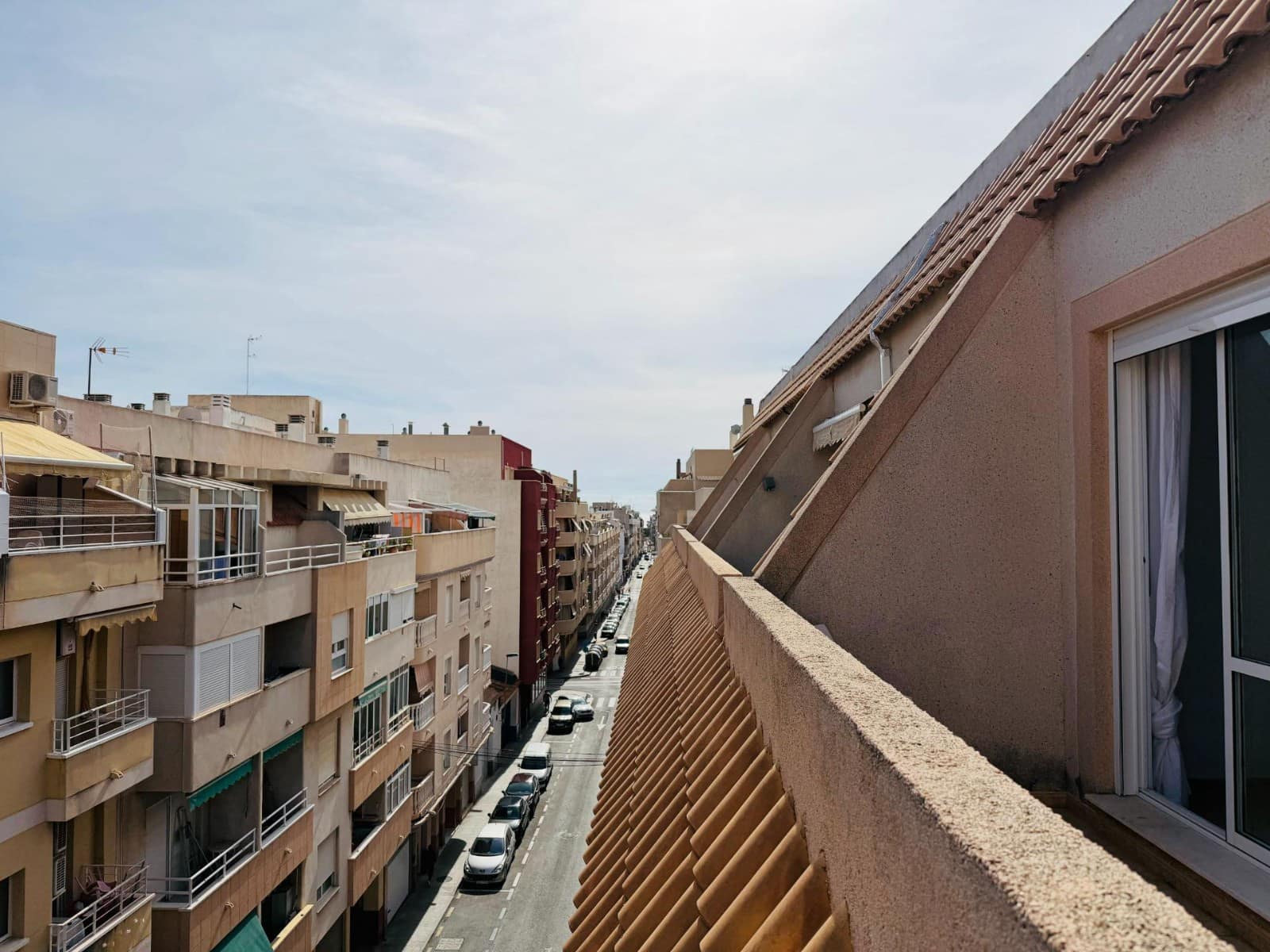 2 Zimmer Apartment zu verkaufen in Torrevieja mit Pool - 136.500 € (Ref: 9834224)
