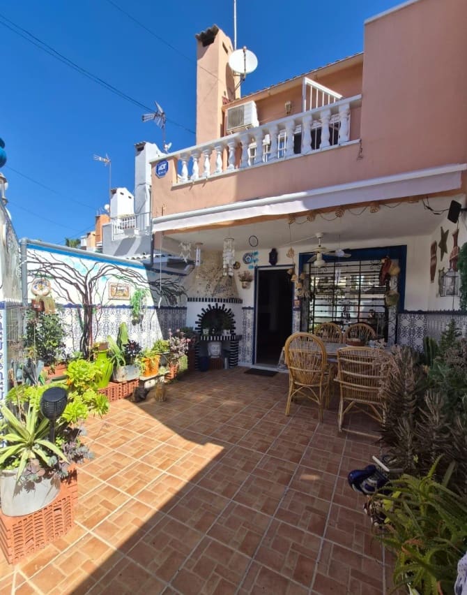 2 soverom Hus til salgs i Torrevieja - € 199 900 (Ref: 9844191)