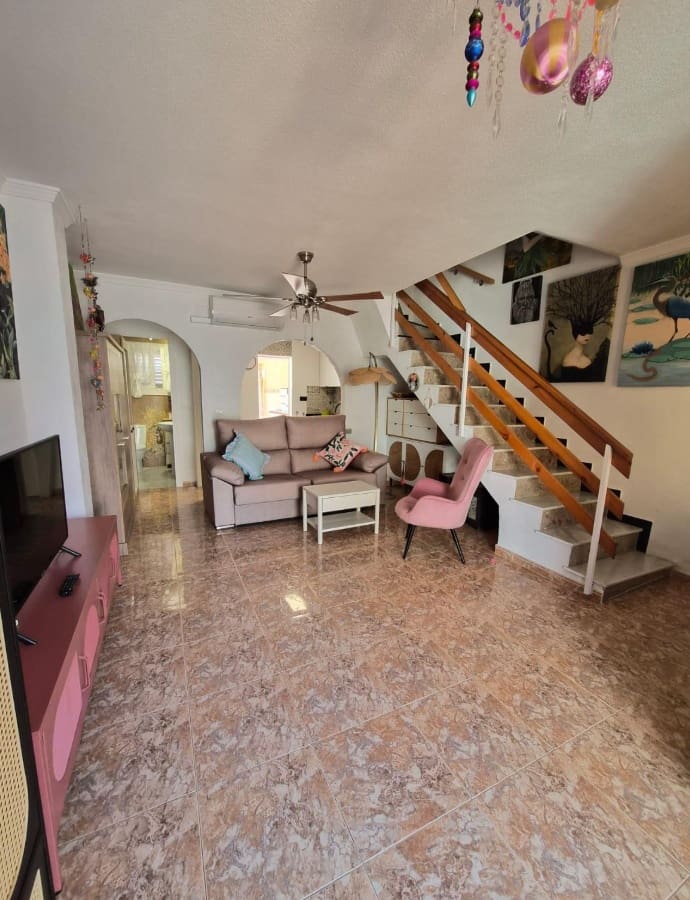 2 soverom Hus til salgs i Torrevieja - € 199 900 (Ref: 9844191)