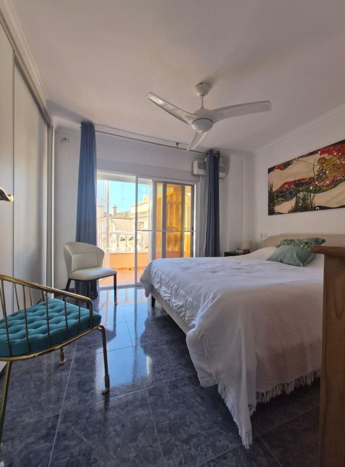 2 soverom Hus til salgs i Torrevieja - € 199 900 (Ref: 9844191)
