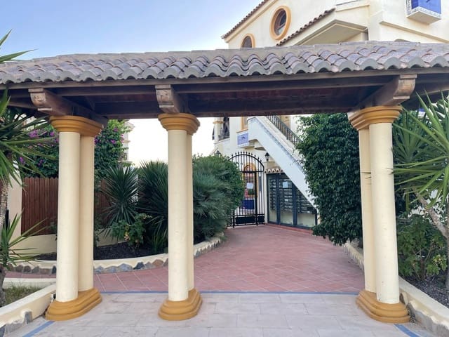 2 chambre Appartement à vendre à Torrevieja avec piscine - 175 000 € (Ref: 9844374)