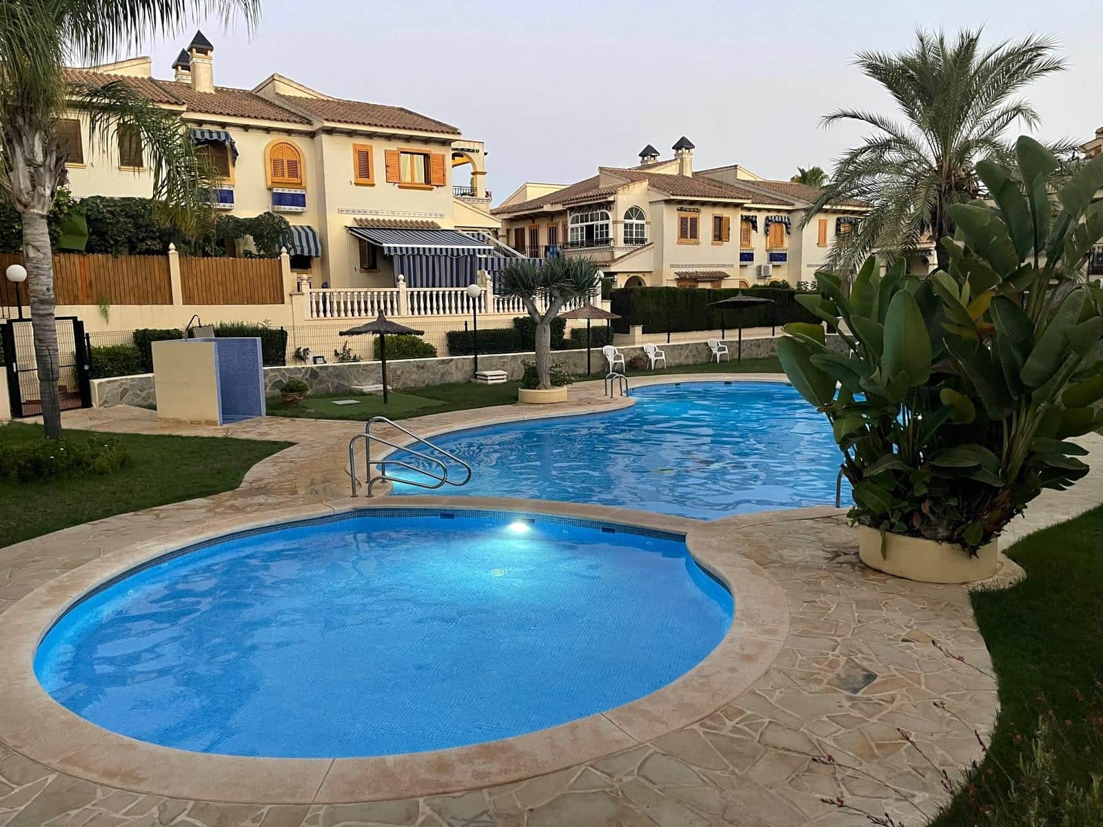 2 chambre Appartement à vendre à Torrevieja avec piscine - 175 000 € (Ref: 9844374)