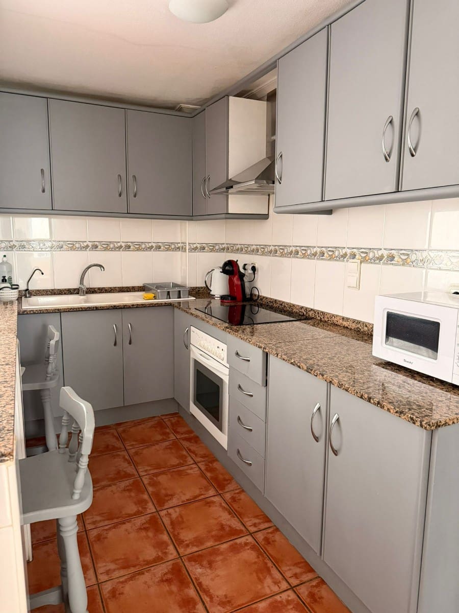 2 Zimmer Apartment zu verkaufen in Torrevieja - 168.000 € (Ref: 9867429)