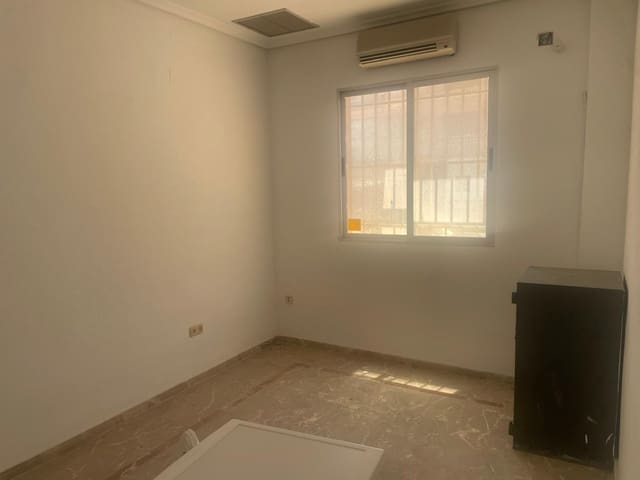 Gewerbe zu verkaufen in La Mata, Torrevieja - 165.000 € (Ref: 9890659)